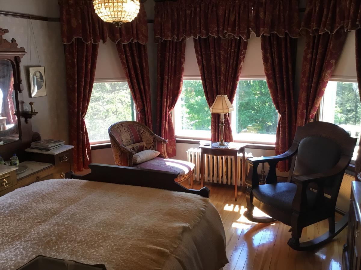 Auberge Taylor Manor Saint-Georges Eksteriør billede
